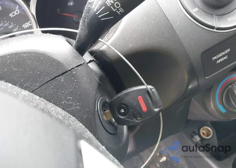 2008 Honda Fit Sport z USA, uszkodzony, nr VIN JHMGD38628S073771